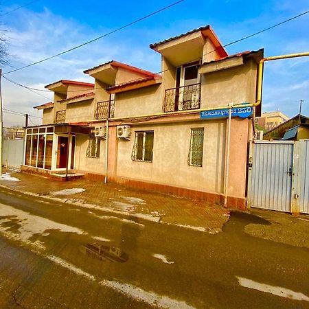 Esentai Hostel Almaty Exterior foto